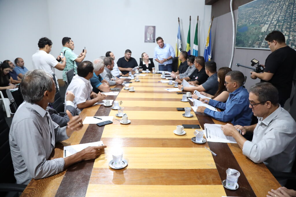 Dill do Povo cobra compromisso assumido por Riedel durante a campanha Dill do Povo cobra compromisso assumido por Riedel durante a campanha