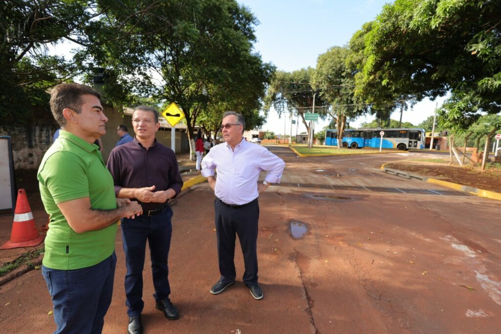 Prefeitura entrega 1ª “boca-de-dragão” do Parque Alvorada Prefeitura entrega 1ª “boca-de-dragão” do Parque Alvorada