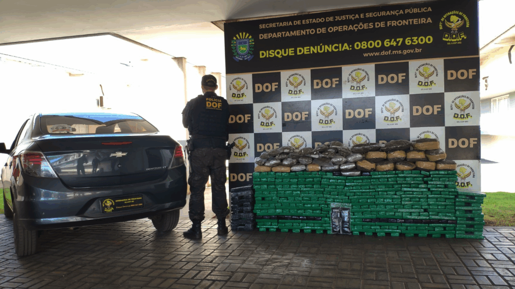 DOF/Denarc apreendem mais de 300 quilos de drogas em Dourados DOF/Denarc apreendem mais de 300 quilos de drogas em Dourados