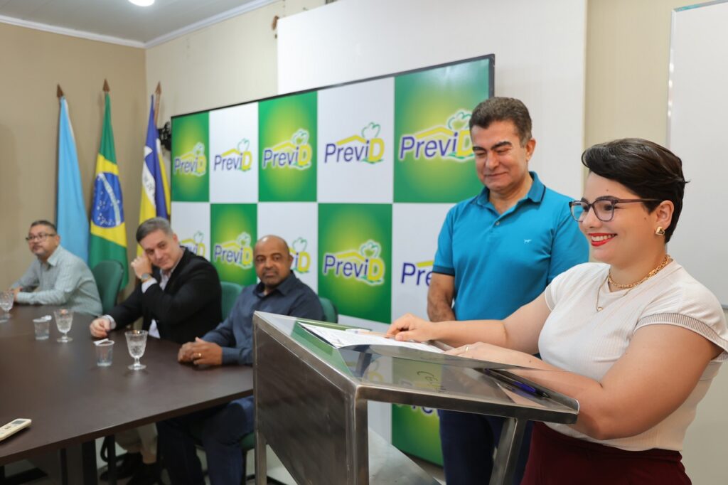 Diretoria do Previd de Dourados toma posse para o próximo triênio Diretoria do Previd de Dourados toma posse para o próximo triênio