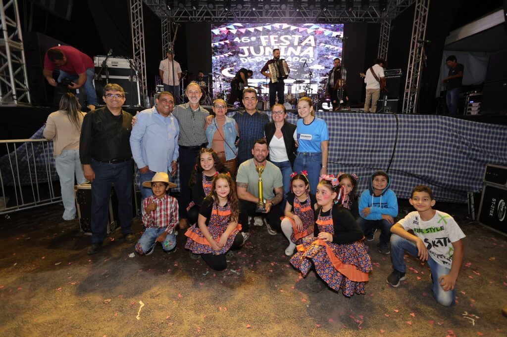 Festa Junina encerra com recorde de público e elogios à organização Festa Junina encerra com recorde de público e elogios à organização