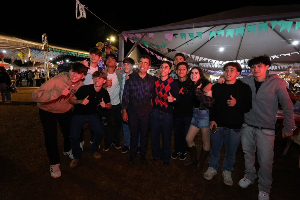 Festa Junina encerra com recorde de público e elogios à organização Festa Junina encerra com recorde de público e elogios à organização