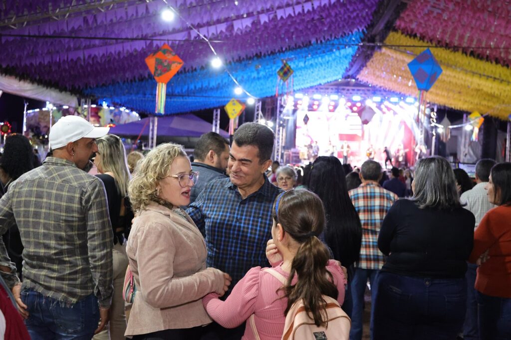 Festa Junina encerra com recorde de público e elogios à organização Festa Junina encerra com recorde de público e elogios à organização