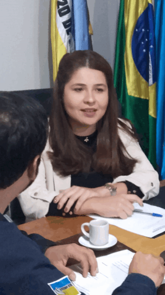 “Precisamos ter o amparo do Poder Público pela causa animal”, diz Karla Gomes