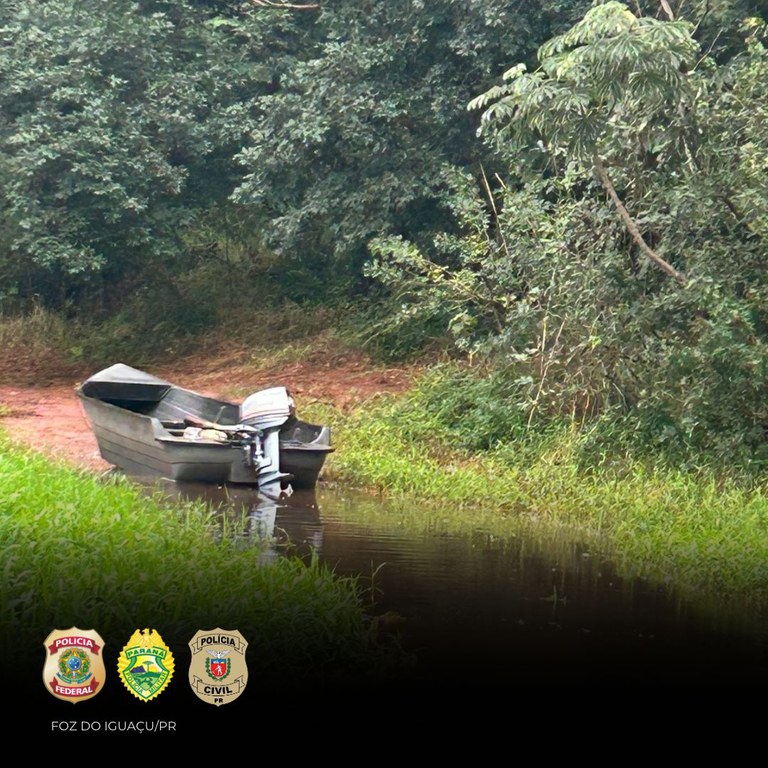 PF, PC e PMPR apreendem embarcações e mais de meia tonelada de drogas PF, PC e PMPR apreendem embarcações e mais de meia tonelada de drogas