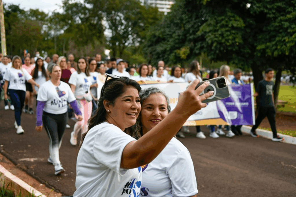 Caminhada ‘Todos Por Elas’ simboliza grande ato de mobilização pelo fim da violência contra as mulheres Caminhada ‘Todos Por Elas’ simboliza grande ato de mobilização pelo fim da violência contra as mulheres