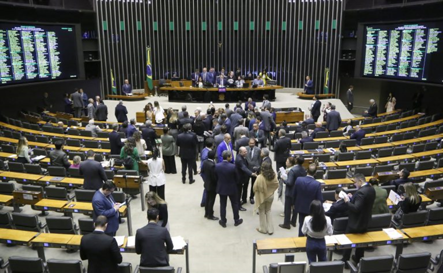 Aprovadas as regras para regularização de imóveis rurais em áreas de fronteira Aprovadas as regras para regularização de imóveis rurais em áreas de fronteira