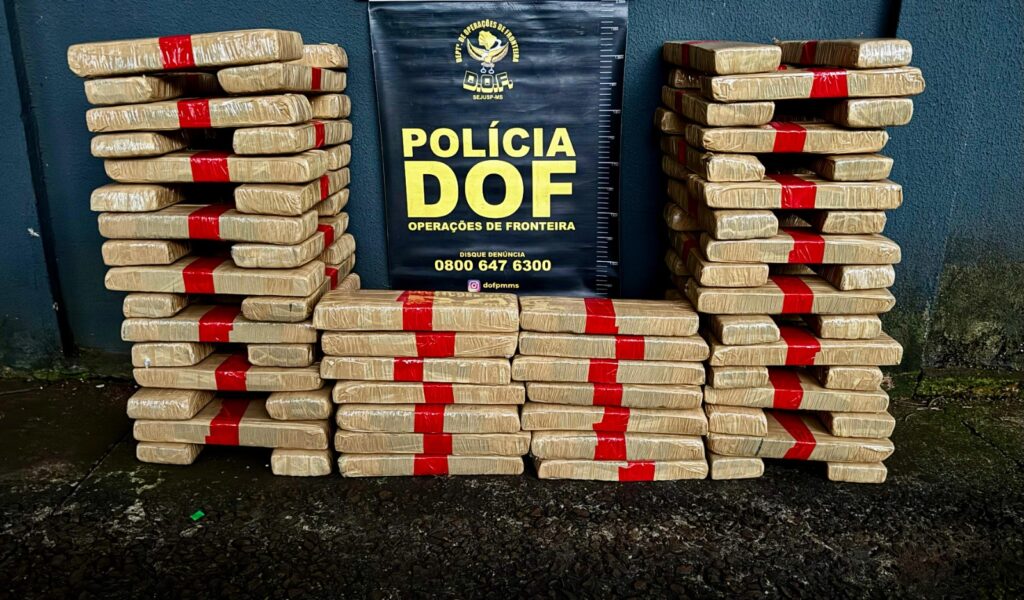 DOF apreende em Aral Moreira veículo que seguia com drogas para o Paraná