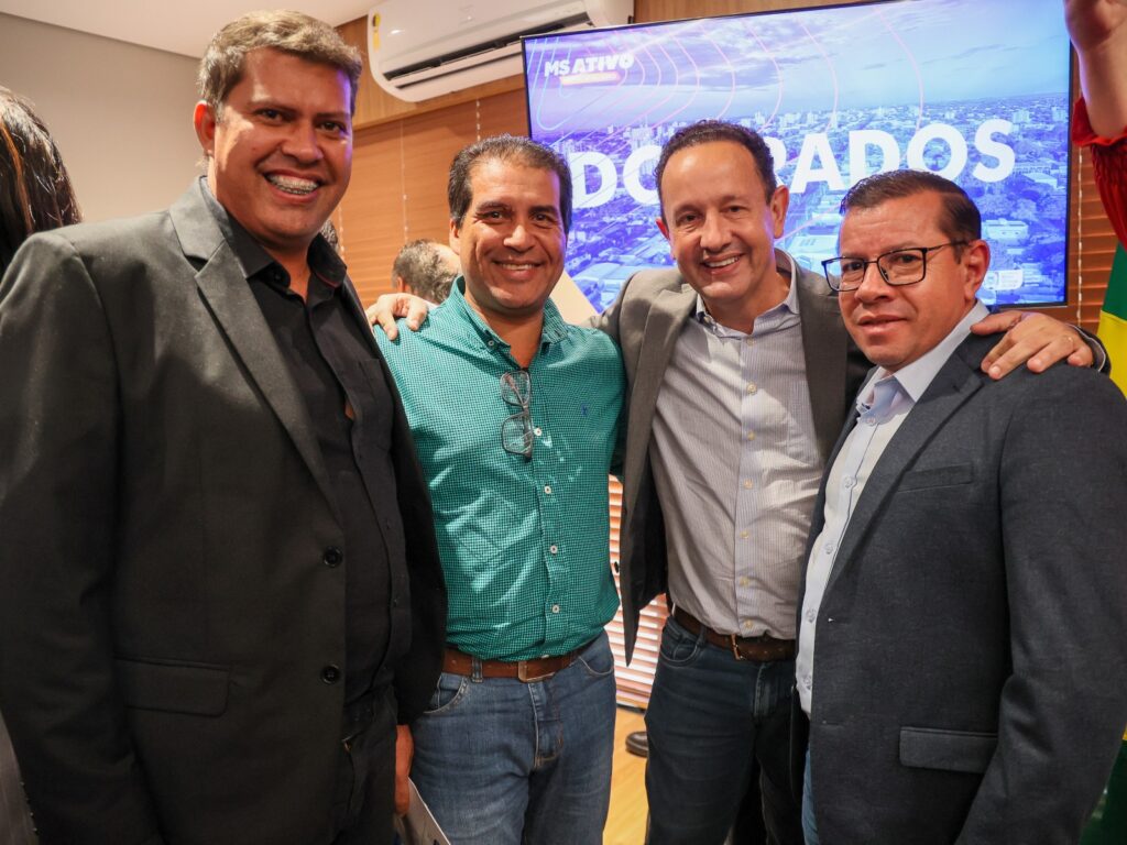 Pudim participa de reunião do MS Ativo na governadoria Pudim participa de reunião do MS Ativo na governadoria
