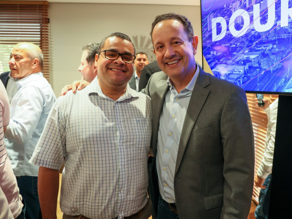 Pudim participa de reunião do MS Ativo na governadoria Pudim participa de reunião do MS Ativo na governadoria