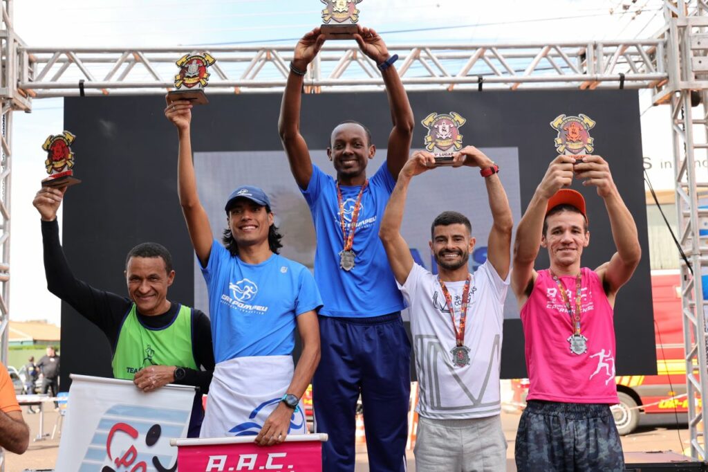 Meia Maratona do Fogo resgata tradição com corredores de Dourados e região Meia Maratona do Fogo resgata tradição com corredores de Dourados e região