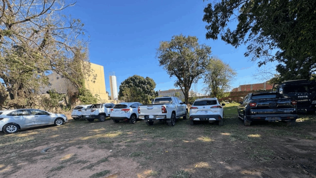 PF prende 2 em operação contra quadrilha ligada a 7 toneladas de maconha PF prende 2 em operação contra quadrilha ligada a 7 toneladas de maconha