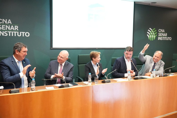Em reunião FPA, Riedel destaca Lei do Pantanal e política de apoio à produção no campo