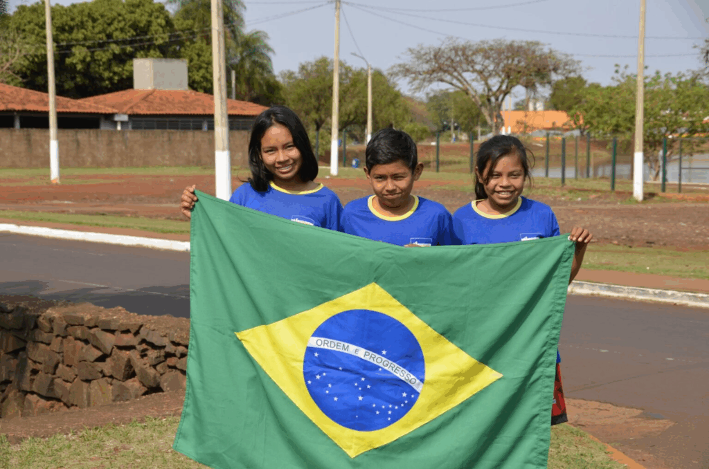 Prefeitura e 4ª Brigada de Cavalaria fazem acendimento da Chama da Pátria na segunda-feira Prefeitura e 4ª Brigada de Cavalaria fazem acendimento da Chama da Pátria na segunda-feira