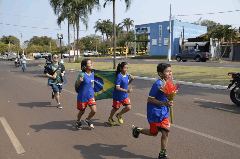 Prefeitura e 4ª Brigada de Cavalaria fazem acendimento da Chama da Pátria na segunda-feira Prefeitura e 4ª Brigada de Cavalaria fazem acendimento da Chama da Pátria na segunda-feira
