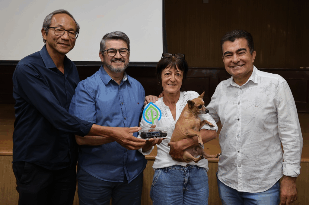 Prefeitura de Dourados anuncia os vencedores do Prêmio Marco Verde Prefeitura de Dourados anuncia os vencedores do Prêmio Marco Verde