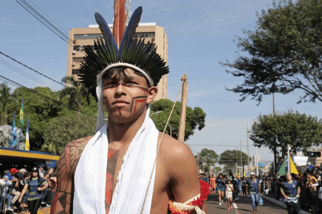 Prefeitura realiza desfile gigante e leva 30 mil pessoas para celebrar o 7 de Setembro Prefeitura realiza desfile gigante e leva 30 mil pessoas para celebrar o 7 de Setembro