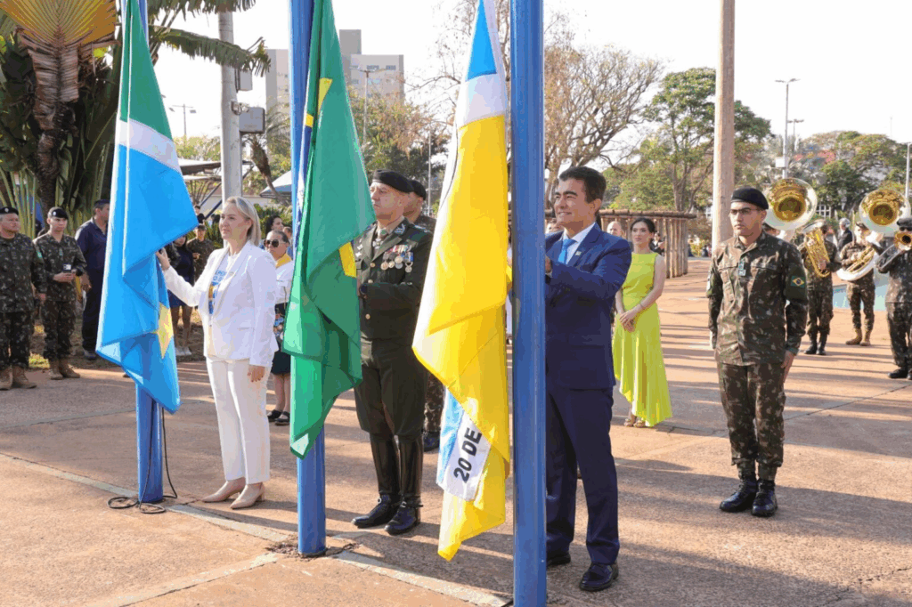 Prefeitura realiza desfile gigante e leva 30 mil pessoas para celebrar o 7 de Setembro Prefeitura realiza desfile gigante e leva 30 mil pessoas para celebrar o 7 de Setembro