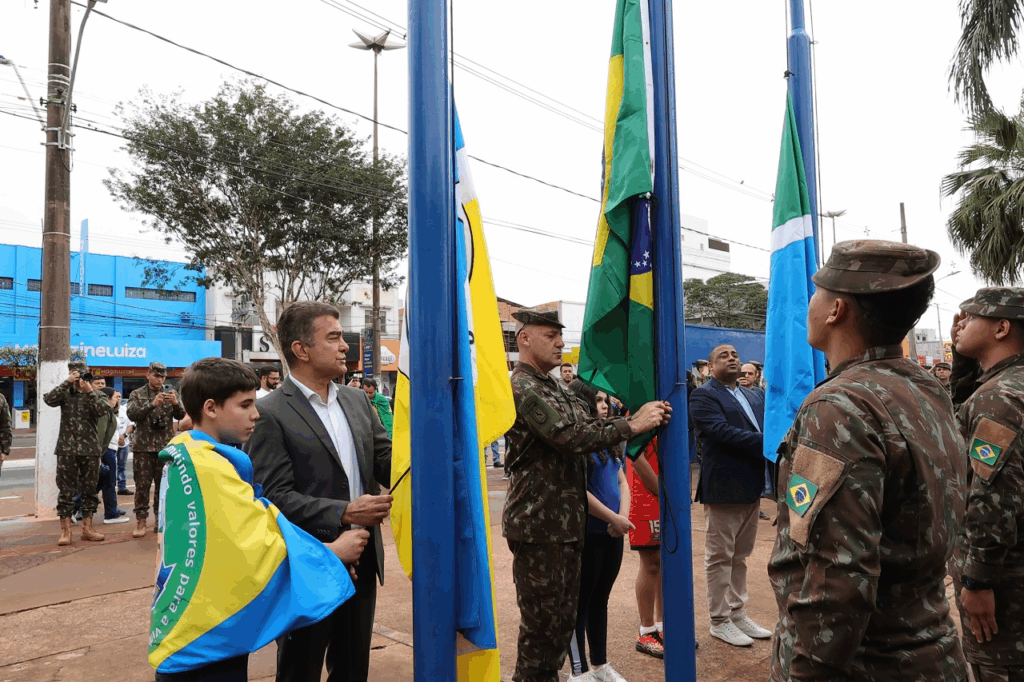 Prefeitura abre Semana da Pátria com o prefeito destacando a importância do patriotismo Prefeitura abre Semana da Pátria com o prefeito destacando a importância do patriotismo