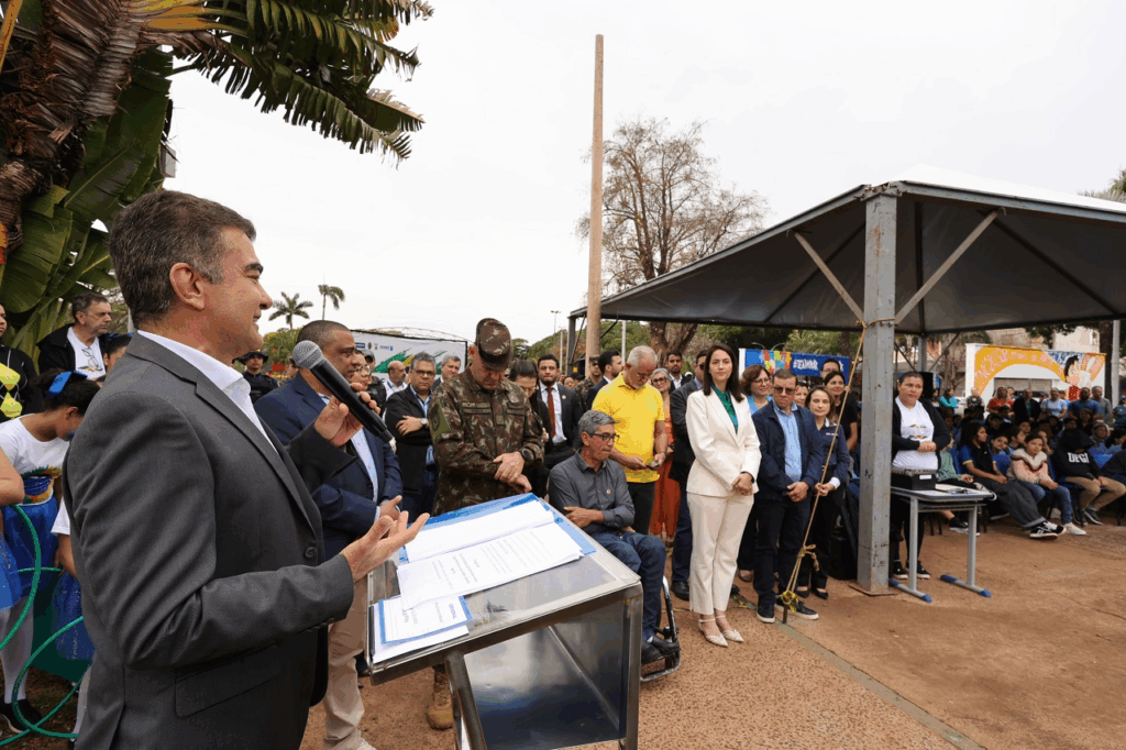 Prefeitura abre Semana da Pátria com o prefeito destacando a importância do patriotismo Prefeitura abre Semana da Pátria com o prefeito destacando a importância do patriotismo
