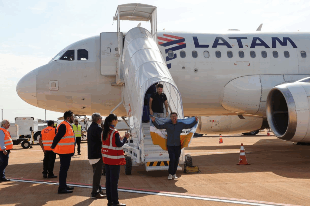 Após cobrança de Marçal, Latam anuncia voos 6 dias por semana em 2026 Após cobrança de Marçal, Latam anuncia voos 6 dias por semana em 2026