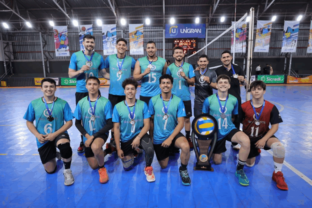Prefeitura premia os campeões do voleibol nos Jogos Abertos de Dourados Prefeitura premia os campeões do voleibol nos Jogos Abertos de Dourados