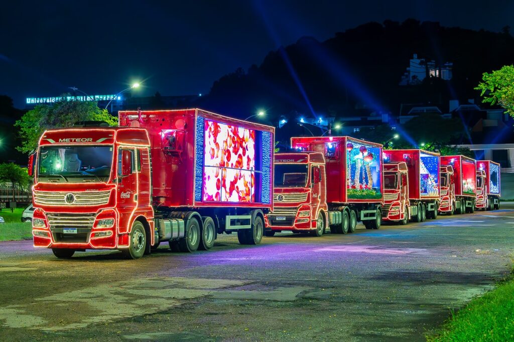 Caravana de Natal da Coca-Cola estará no “Natal Encantado Dourados”