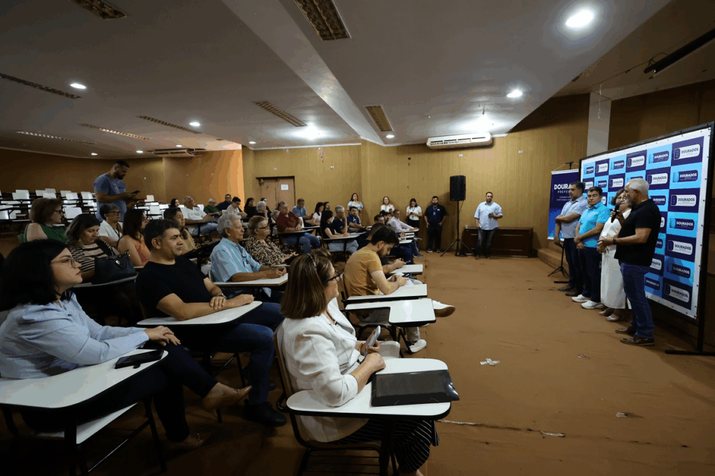 Prefeitura entrega mais de R$ 1 milhão em emendas impositivas para entidades sociais