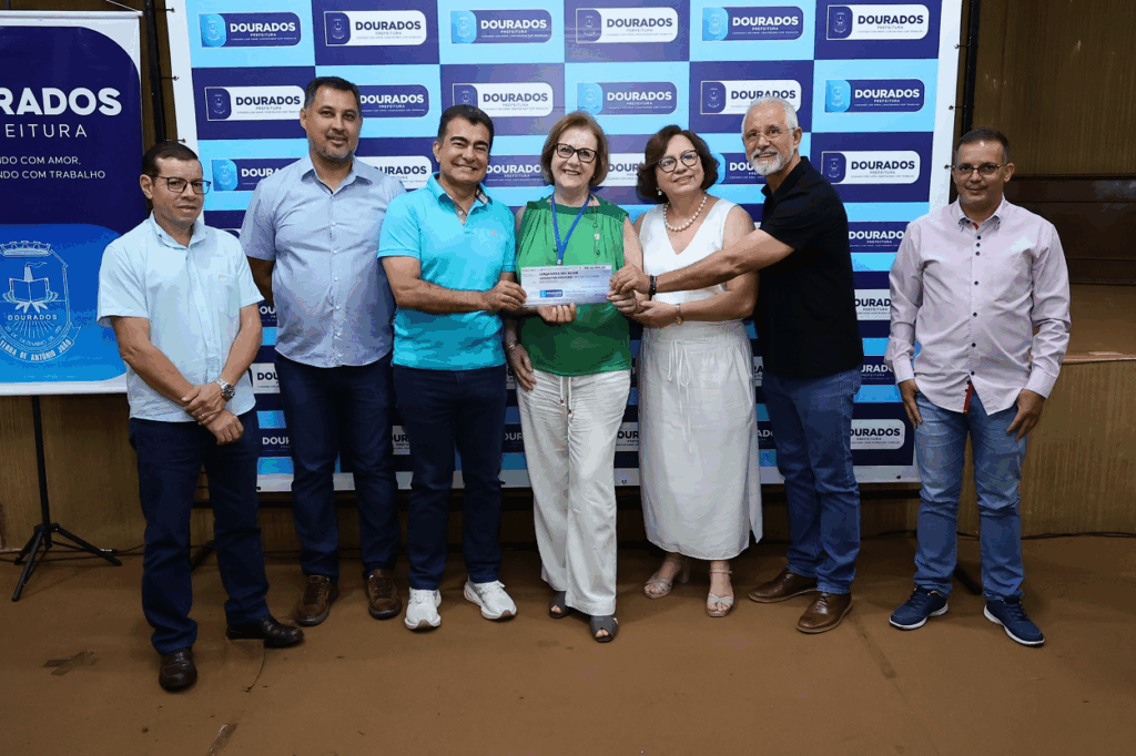 Prefeitura entrega mais de R$ 1 milhão em emendas impositivas para entidades sociais