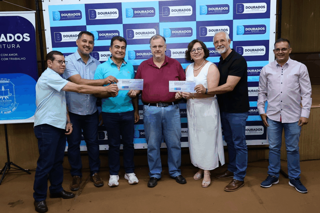 Prefeitura entrega mais de R$ 1 milhão em emendas impositivas para entidades sociais