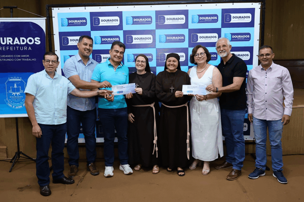 Prefeitura entrega mais de R$ 1 milhão em emendas impositivas para entidades sociais