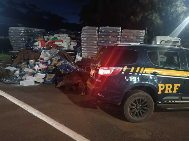 PRF apreende 2.760 quilos de maconha e prende motorista