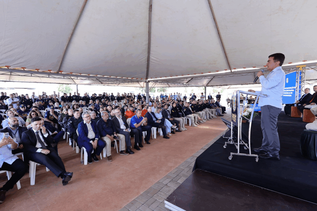 Prefeito destaca credibilidade da PRF na inauguração da maior delegacia do País