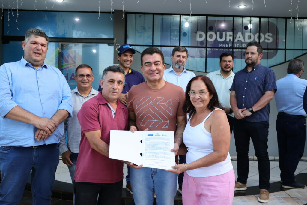 Prefeitura entrega mais 95 títulos e avança na regularização fundiária em Dourados
