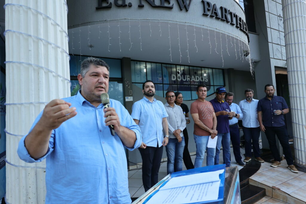 Prefeitura entrega mais 95 títulos e avança na regularização fundiária em Dourados