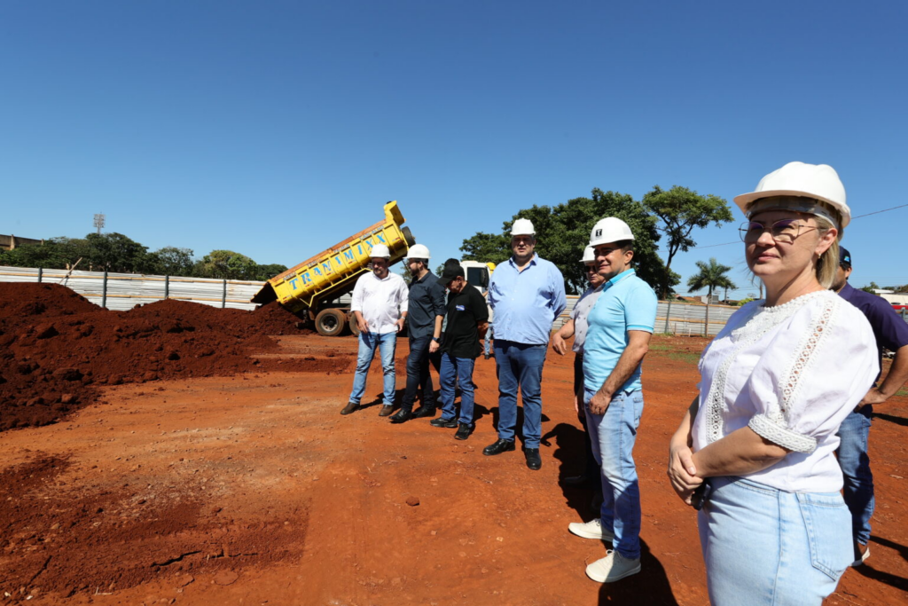 No início das obras da sede do Samu, prefeito cobra mais compromisso do Estado e da União com a saúde 