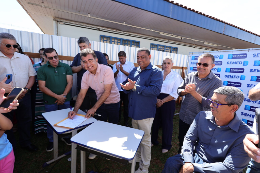 Prefeitura inicia construção de 3 salas de aula no Jardim Guaicurus e ataca déficit de vagas Prefeitura inicia construção de 3 salas de aula no Jardim Guaicurus e ataca déficit de vagas