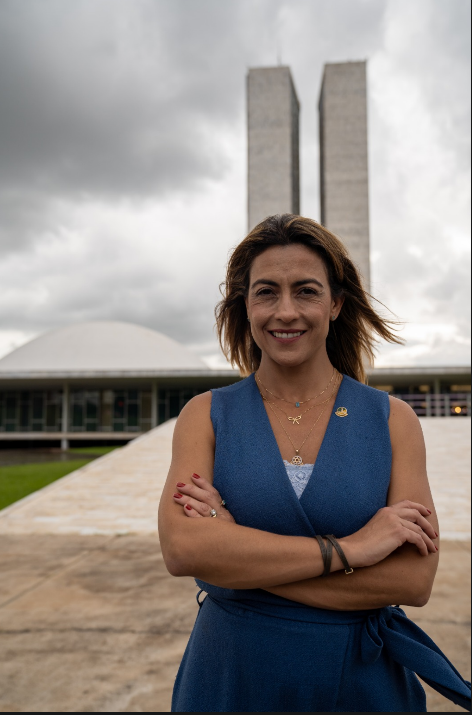 Um vídeo, muitos julgamentos: quando a política ignora o trabalho e julga a mulher