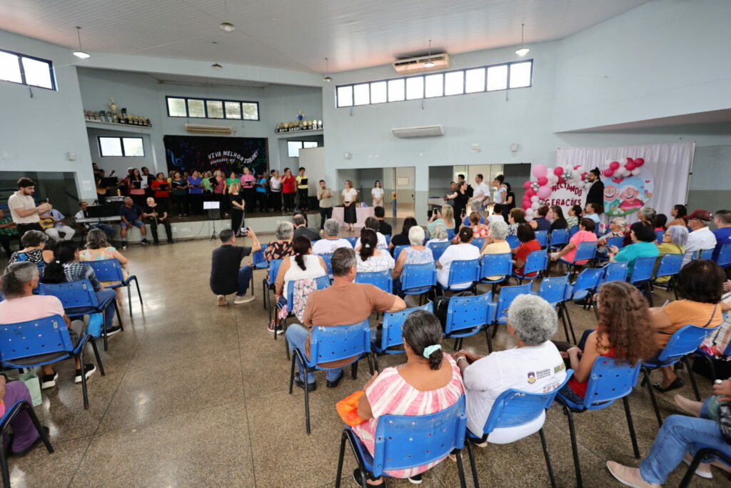 Prefeitura adere ao “Conectando Gerações” para fortalecer laços entre jovens e idosos Prefeitura adere ao “Conectando Gerações” para fortalecer laços entre jovens e idosos