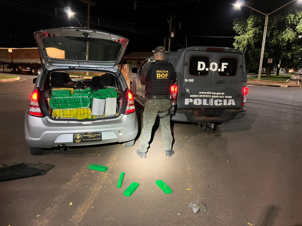 DOF apreende veículo com carga de maconha e skunk em Iguatemi