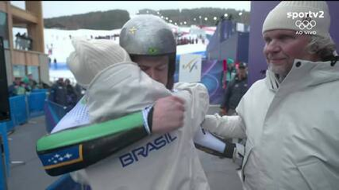 Brasil, com Lucas Pinheiro, ganha a 1ª medalha de ouro em Olimpíadas de Inverno Brasil, com Lucas Pinheiro, ganha a 1ª medalha de ouro em Olimpíadas de Inverno