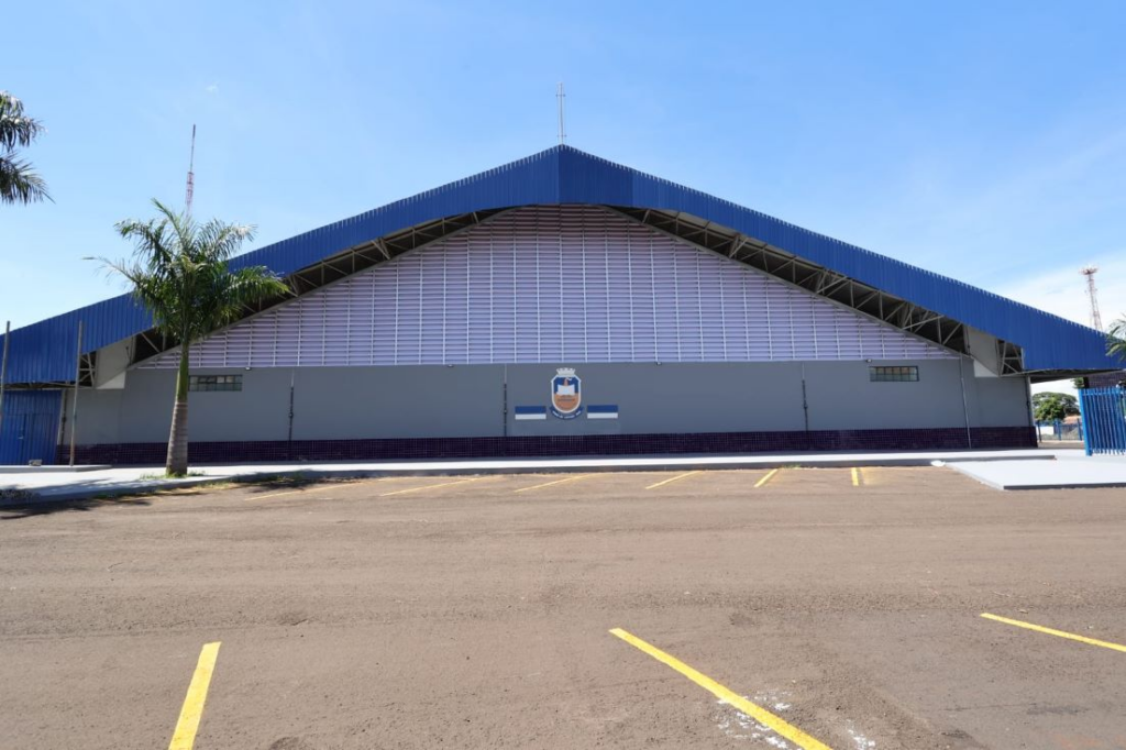 Prefeitura e Governo do Estado entregam novo Ginásio Municipal nesta sexta-feira Prefeitura e Governo do Estado entregam novo Ginásio Municipal nesta sexta-feira