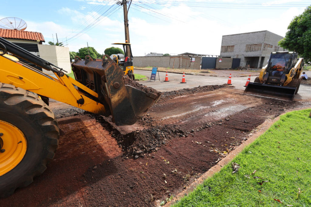Prefeitura avança com operação tapa-buracos no Jardim Maracanã e mais 4 bairros Prefeitura avança com operação tapa-buracos no Jardim Maracanã e mais 4 bairros