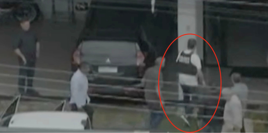 Liberado por Moraes, Bolsonaro já está em sua casa para cumprir prisão domiciliar Liberado por Moraes, Bolsonaro já está em sua casa para cumprir prisão domiciliar