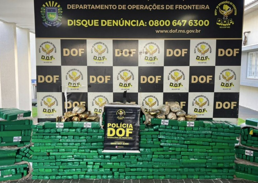 DOF apreende 900 quilos de drogas em meio a carga de açúcar DOF apreende 900 quilos de drogas em meio a carga de açúcar