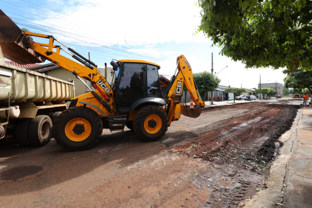 Prefeitura avança com operação tapa-buracos no Jardim Maracanã e mais 4 bairros Prefeitura avança com operação tapa-buracos no Jardim Maracanã e mais 4 bairros