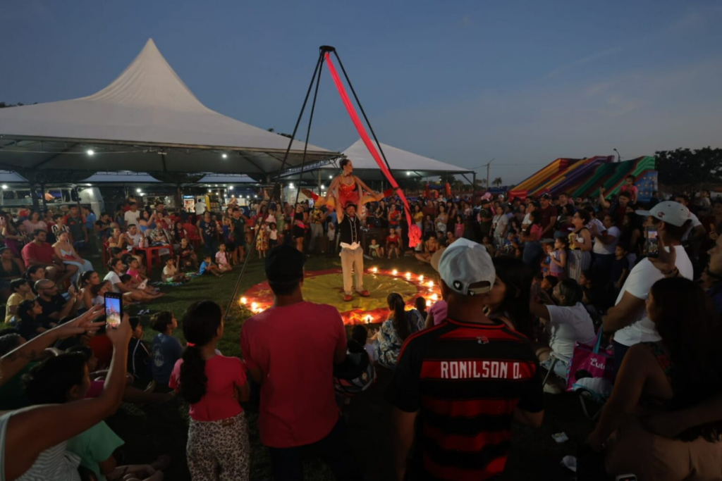 Recreação infantil impulsiona público e reforça caráter familiar da Festa da Páscoa em Dourados