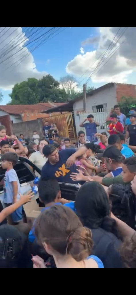 Vereador Dill do Povo realiza mais uma ação de Páscoa e distribui mil ovos para crianças do Canaã I