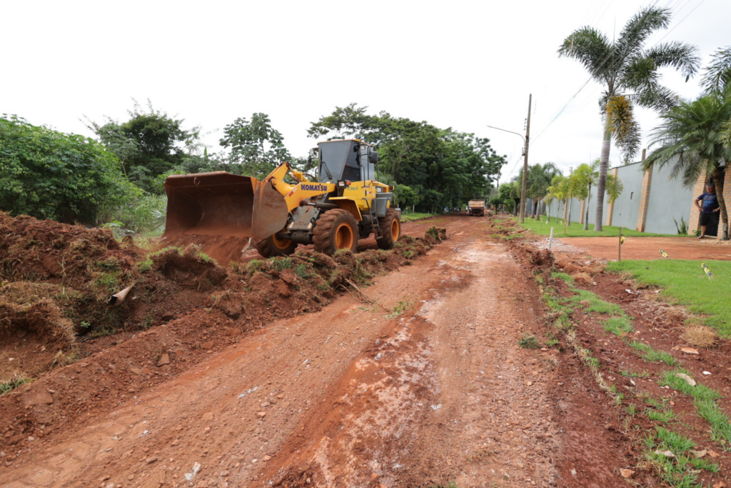 Prefeitura inicia pavimentação e intervenção contra alagamentos no mosteiro