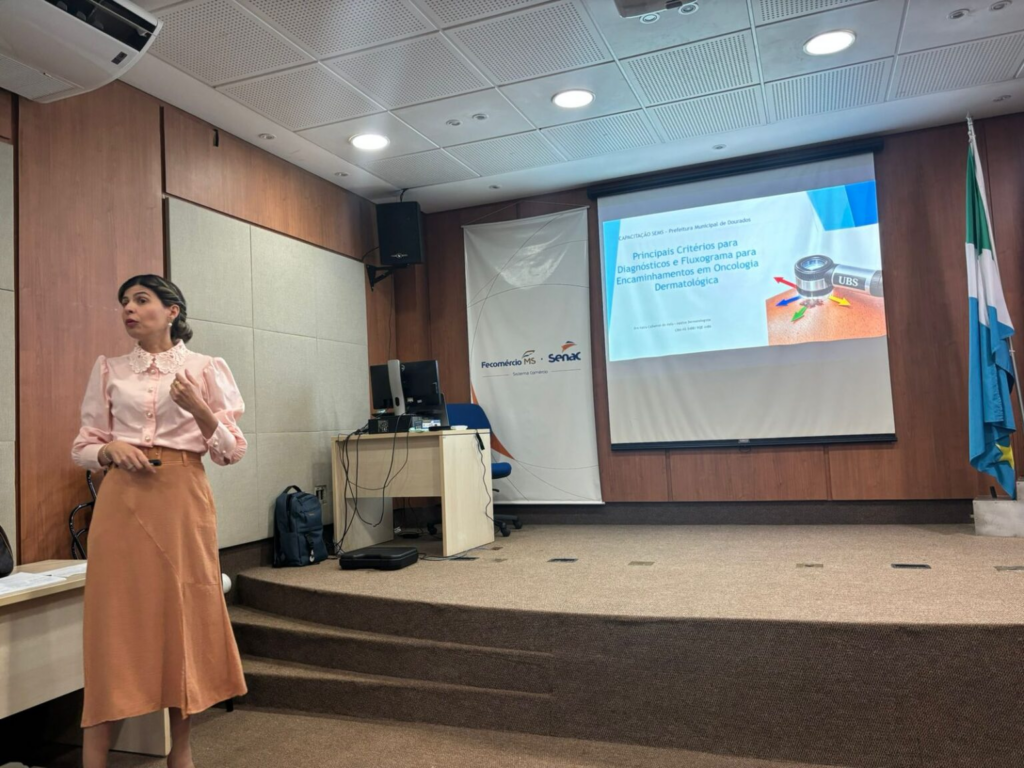 Prefeitura capacita médicos para detectar câncer de pele ainda na fase inicial Prefeitura capacita médicos para detectar câncer de pele ainda na fase inicial